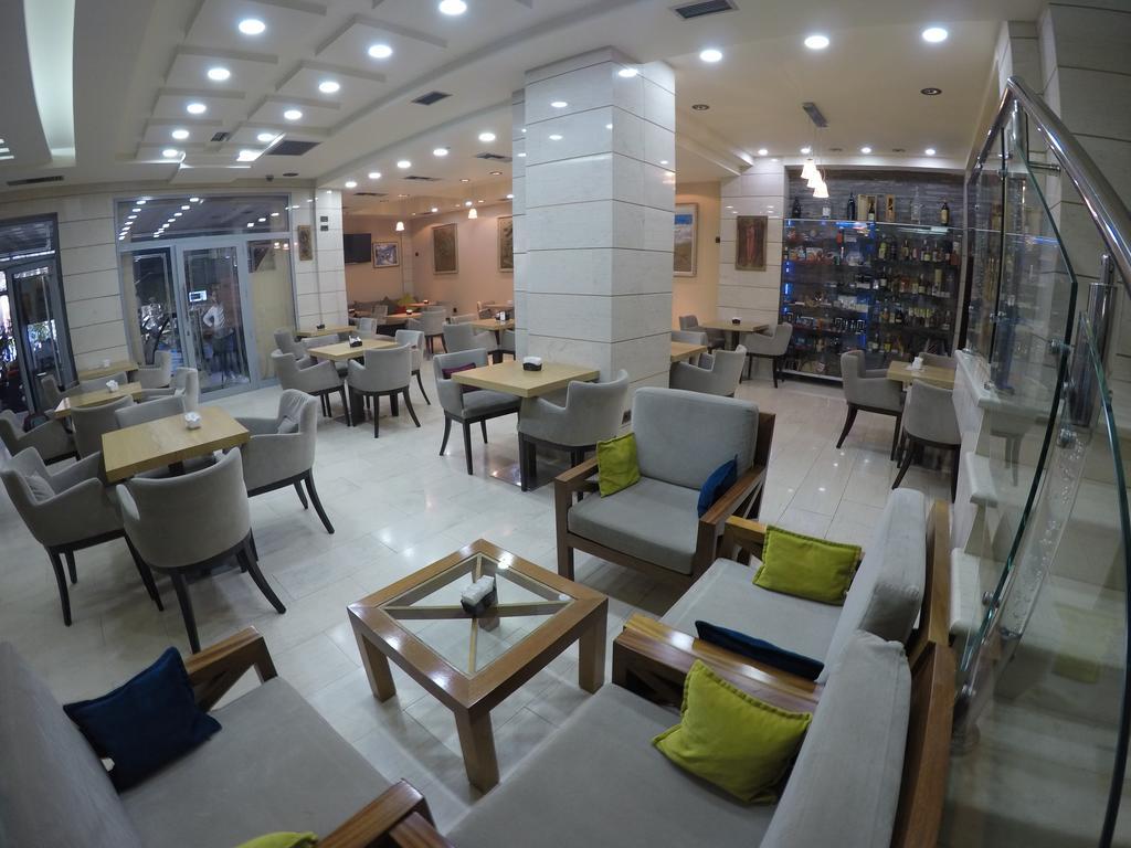 Hotel Comfort Tirana Exteriör bild
