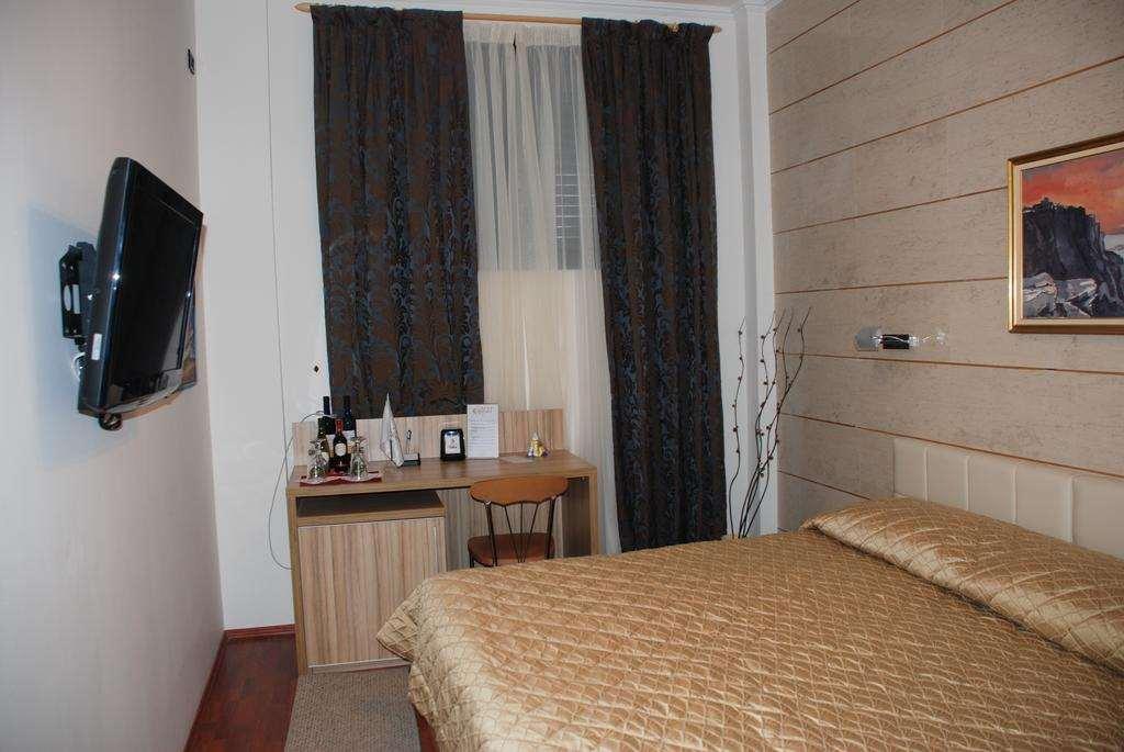 Hotel Comfort Tirana Rum bild